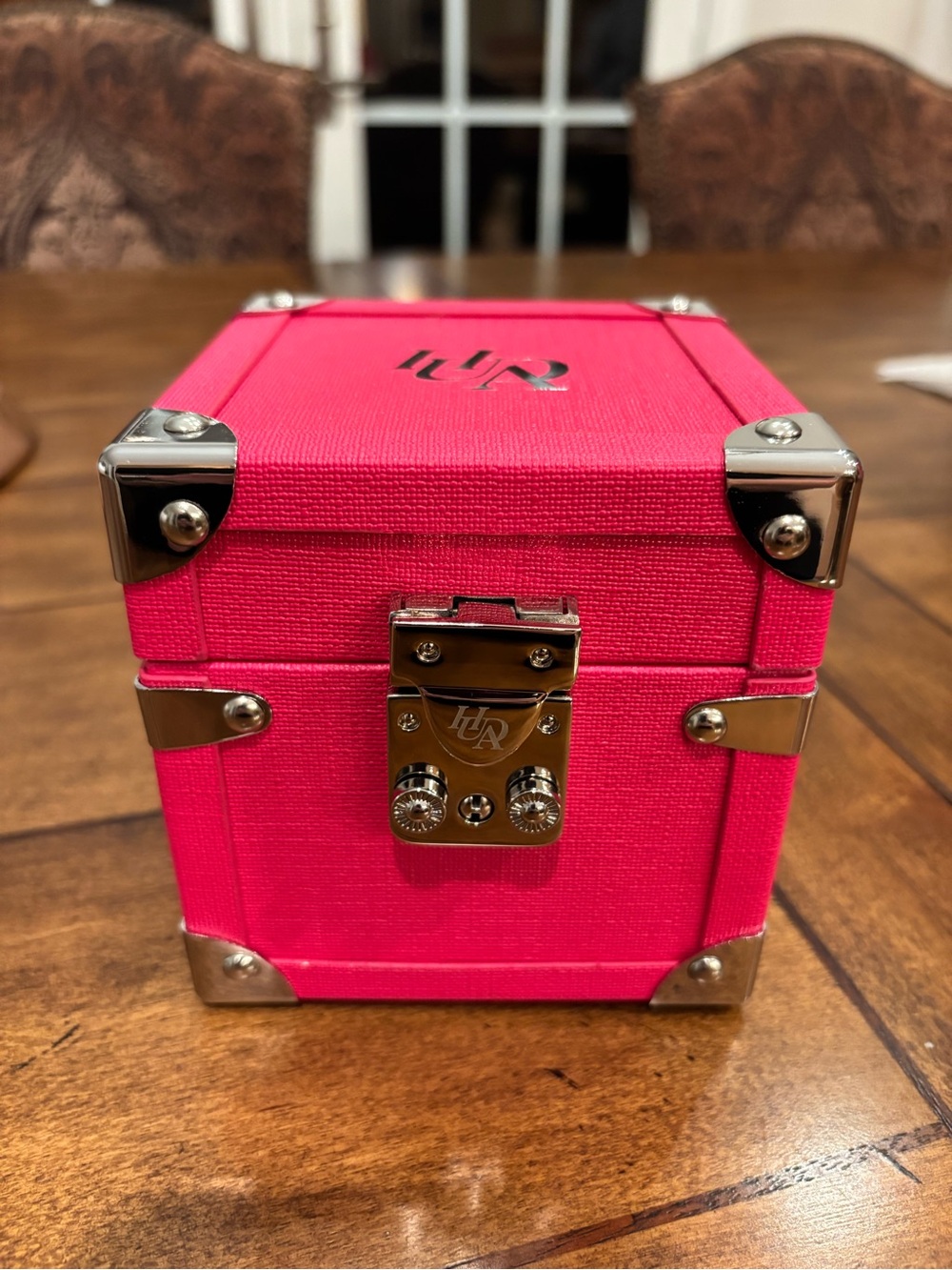 HUDA Easy Bake Intense Perfume with Hot Pink Case